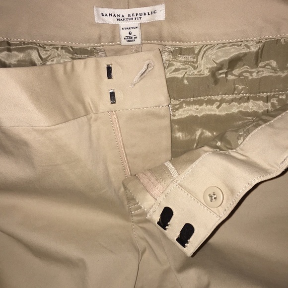 Banana Republic ‘Martin Fit’ Khaki Dress Pant - Picture 4 of 11